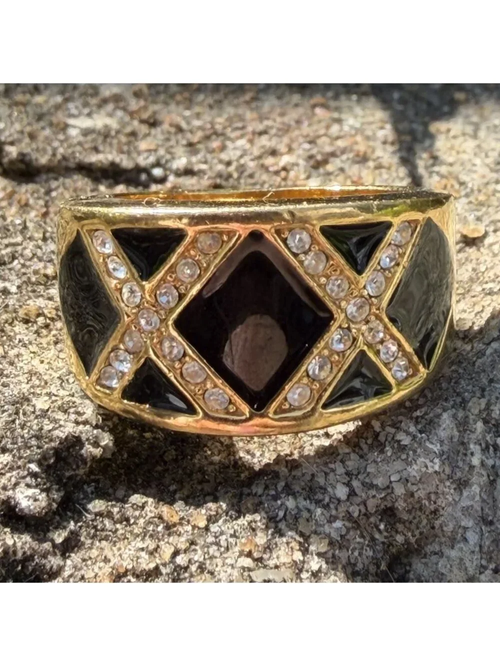 Avon Black Enamel Rhinestone XX Ring Size 8 Kisses Gold Tone Y2K Retro 2002